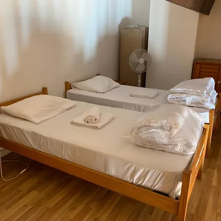 Apartment Beautiful - Swimming Pool - 4 People